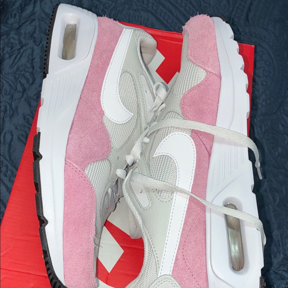 Nike Women's Sneakers in White and Pink - Picture 2 of 9